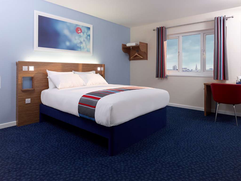 Travelodge Kingston Upon Thames Central Londra Camera foto