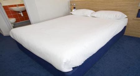 Travelodge Kingston Upon Thames Central Londra Camera foto